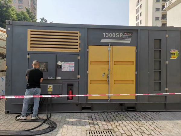 上思500KW发电机组冬季应该配多大的启动电瓶?