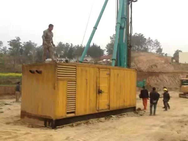 上思如何判断水冷式机油散热器密封件是否需要更换?